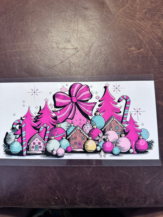 Gingerbread House Pink Bow