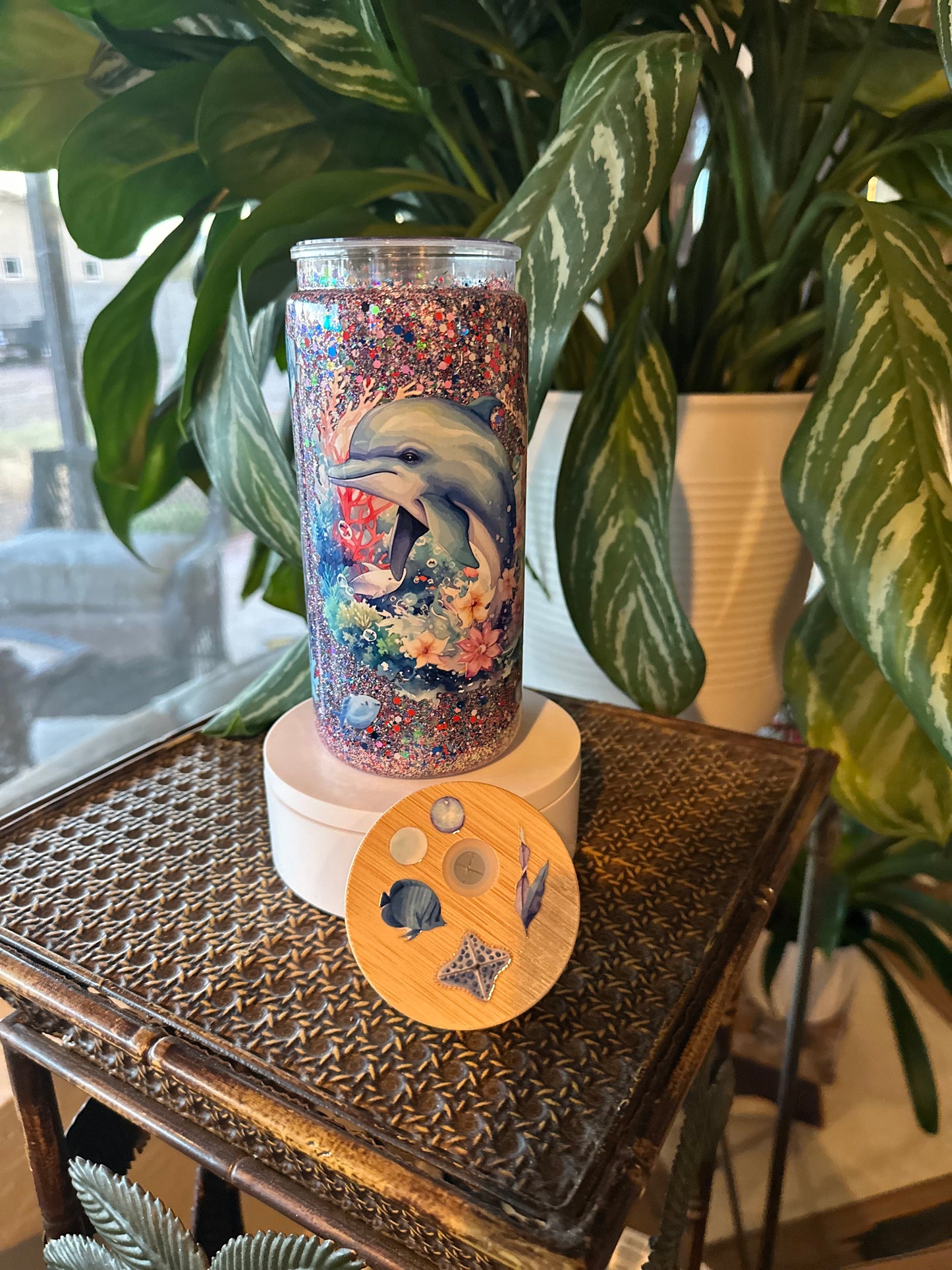 20oz Acrylic w/ Bamboo Lid & Stickers Dolphin & Glitter
